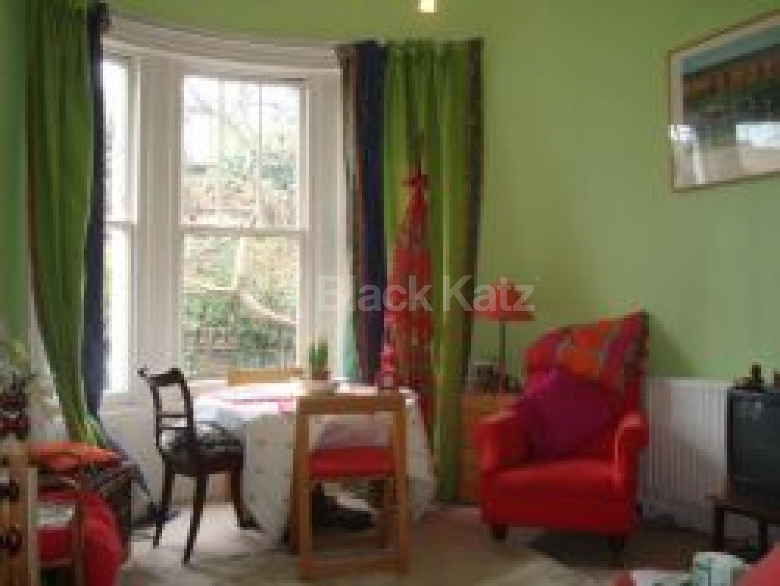 			Garden Flat !!, 2 Bedroom, 1 bath, 1 reception Flat			 Hanley Road, Finsbury Park N4