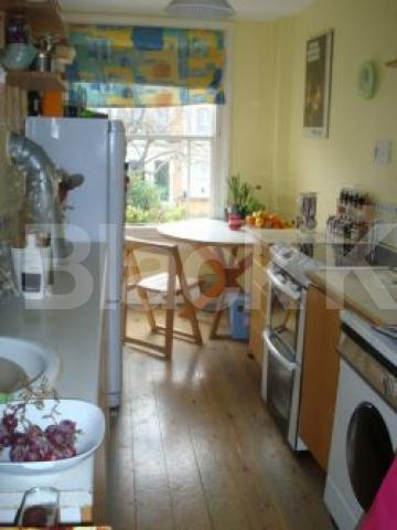 			Garden Flat !!, 2 Bedroom, 1 bath, 1 reception Flat			 Hanley Road, Finsbury Park