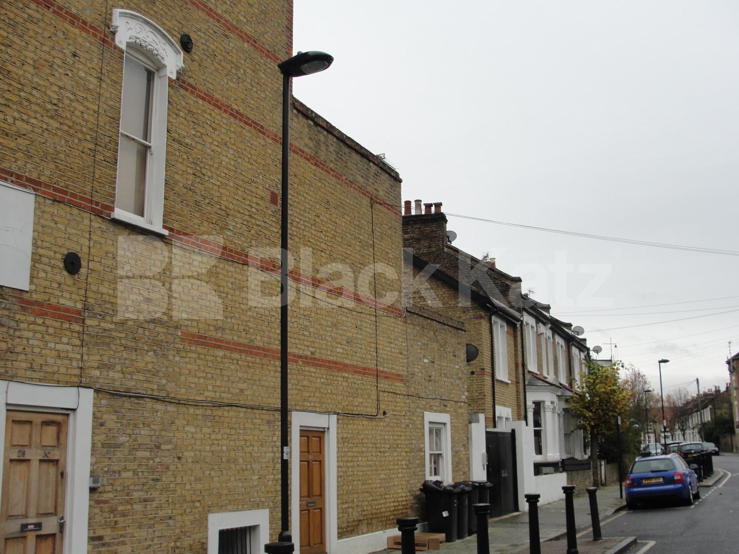 			NEW INSTRUCTION, 2 Bedroom, 1 bath, 1 reception Flat			 Landor Road, Clapham North