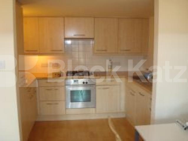 			SCHOOL CONVERSION!, 1 Bedroom, 1 bath, 1 reception Flat			 The Old School York Way, Kings Cross