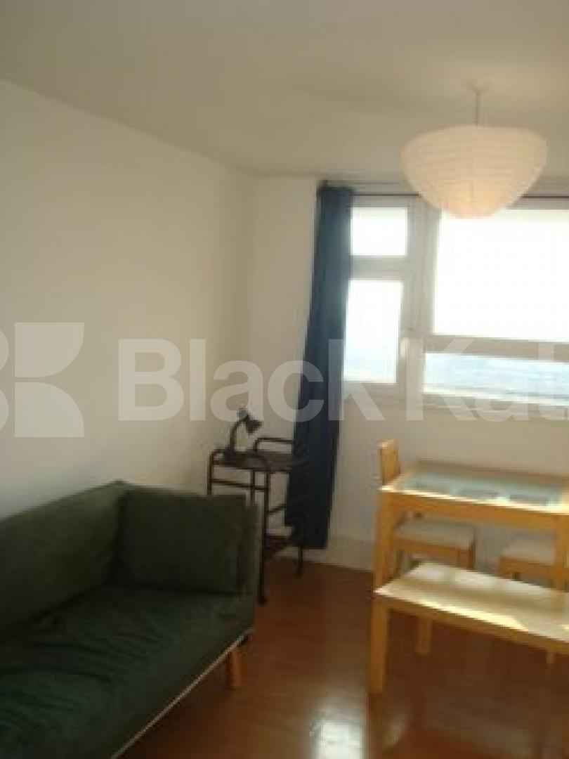 			1 Bedroom, 1 bath, 1 reception Flat			 Hall Street, ANGEL/ISLINGTON EC1V