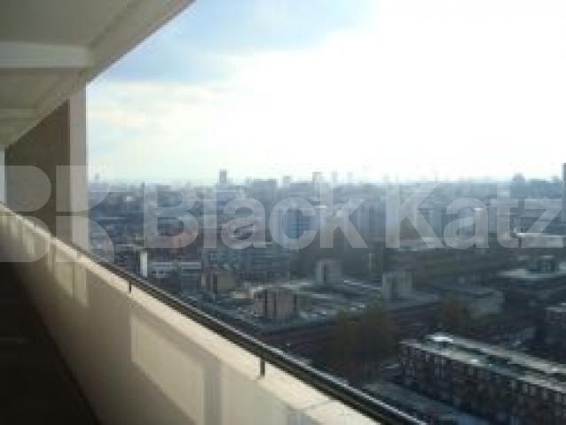 			1 Bedroom, 1 bath, 1 reception Flat			 Hall Street, ANGEL/ISLINGTON EC1V