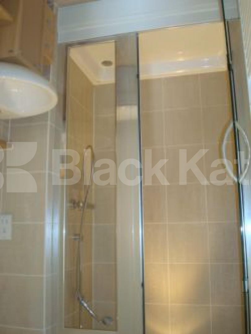 			LUXURY MUST SEE !!!, 2 Bedroom, 1 bath, 1 reception Flat			 Viewpoint, HIGHBURY N5