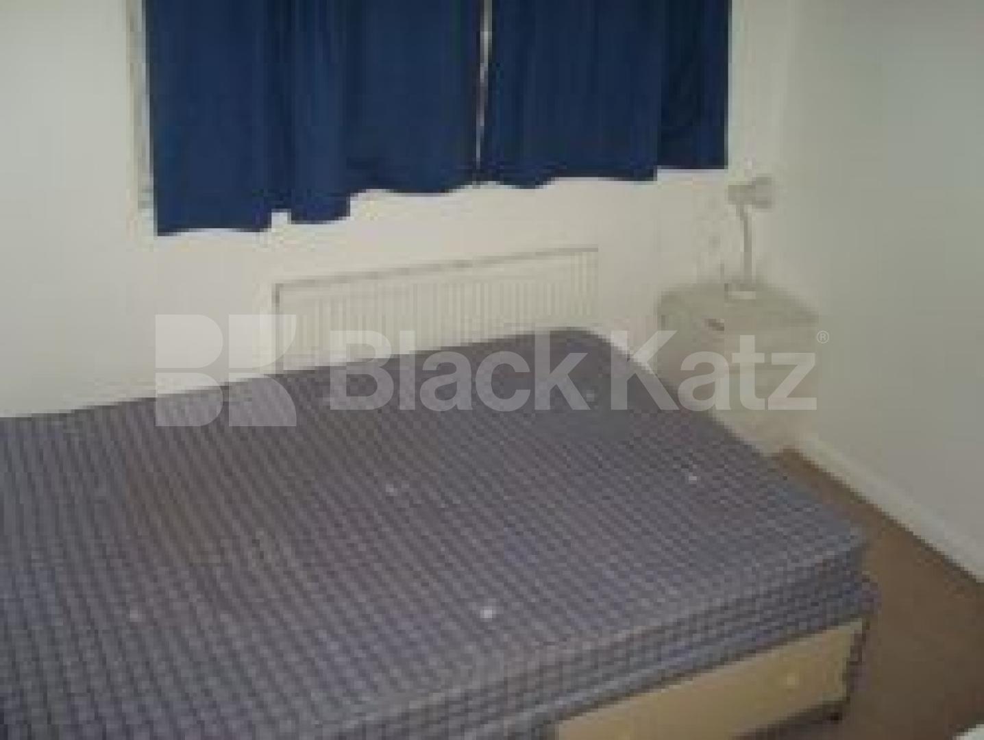 			LOCATION LOCATION LOCATION !!!, 1 Bedroom, 1 bath, 1 reception Flat			 Chapel Market, ANGEL
