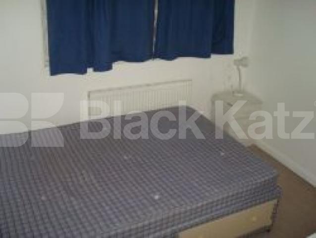 			LOCATION LOCATION LOCATION !!!, 1 Bedroom, 1 bath, 1 reception Flat			 Chapel Market, ANGEL