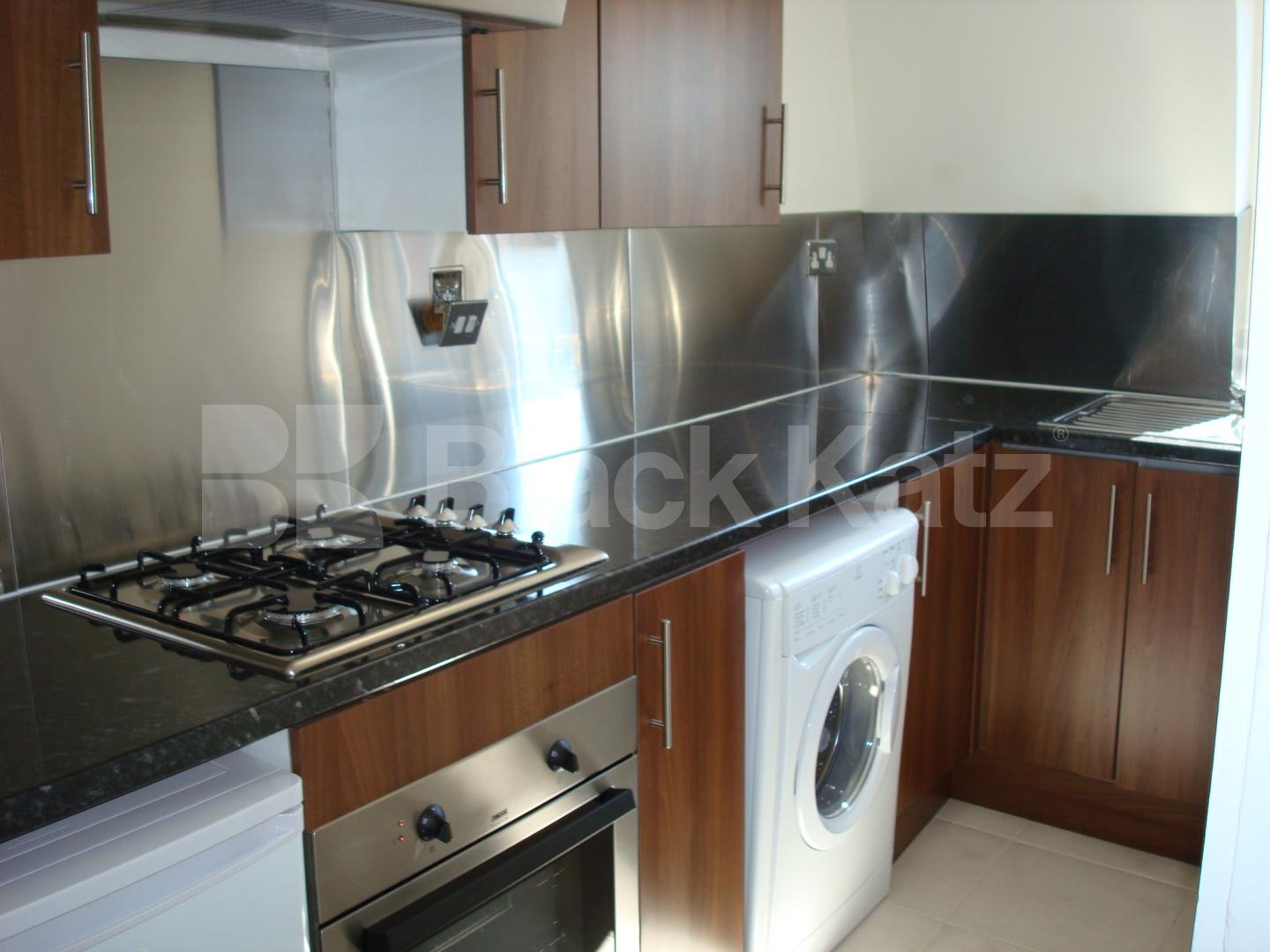 			1 Bedroom, 1 bath, 1 reception Flat			 Frampton street, EDGWARE ROAD/MARYLEBONE NW8