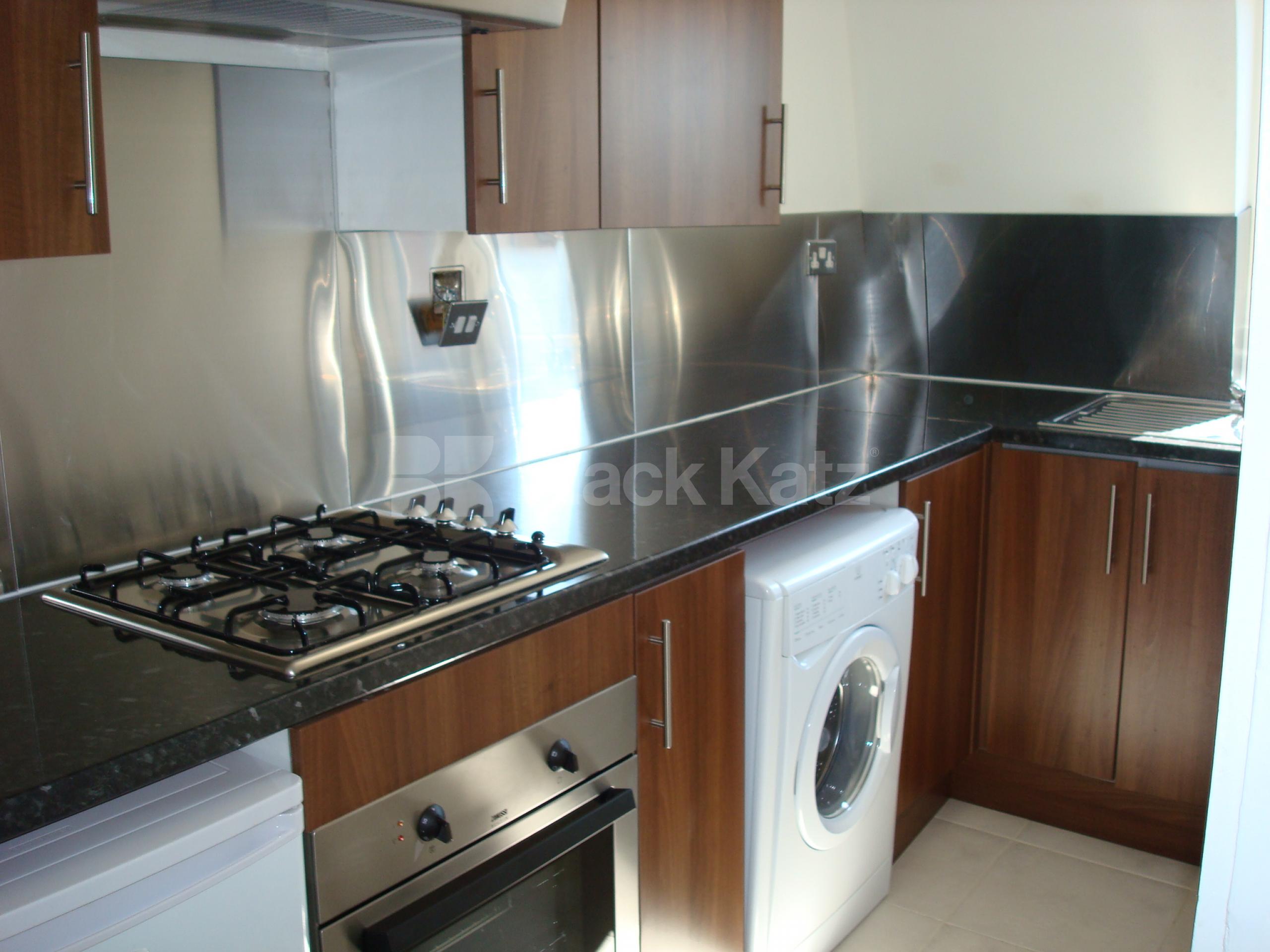 			1 Bedroom, 1 bath, 1 reception Flat			 Frampton street, EDGWARE ROAD/MARYLEBONE NW8 NW8