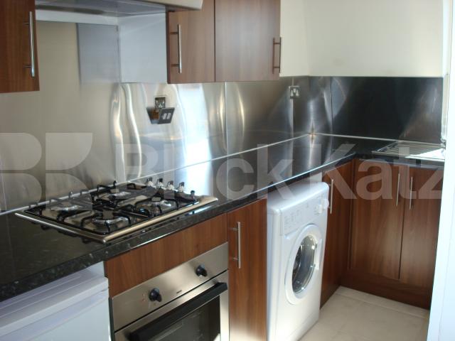 			1 Bedroom, 1 bath, 1 reception Flat			 Frampton street, EDGWARE ROAD/MARYLEBONE NW8