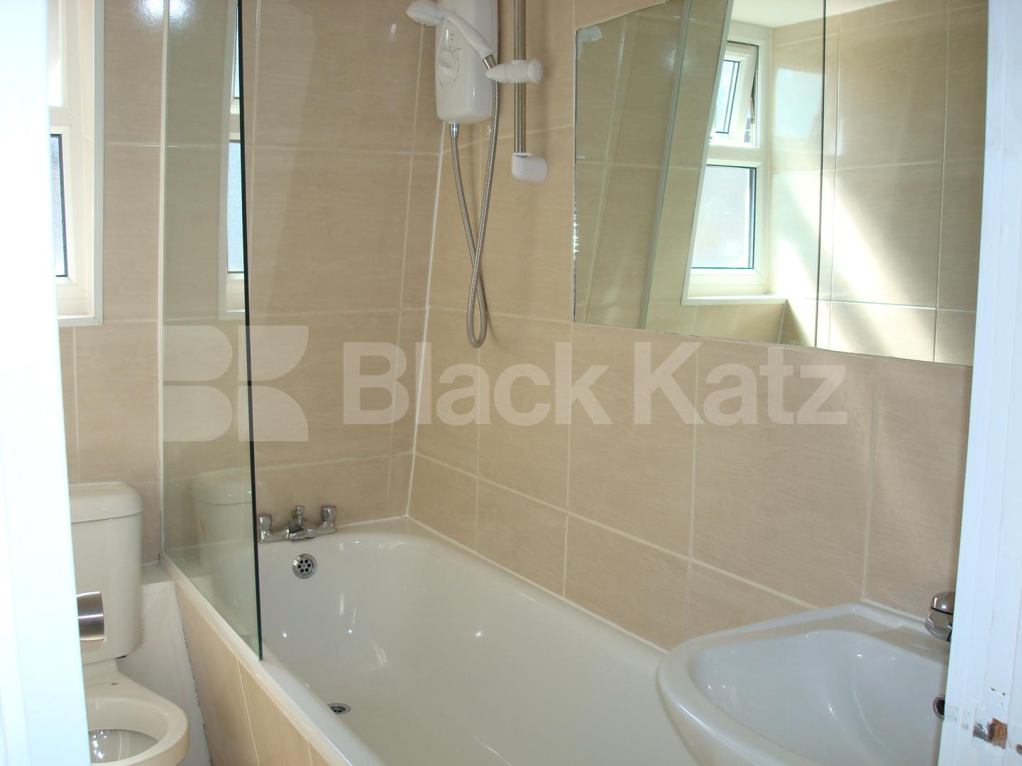 			1 Bedroom, 1 bath, 1 reception Flat			 Frampton street, EDGWARE ROAD/MARYLEBONE NW8