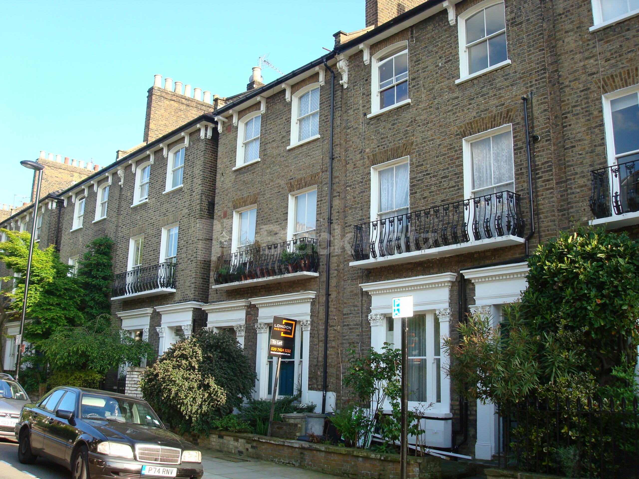 			CAMDEN GIRLS SCHOOL CATCHMENT!, 2 Bedroom, 1 bath, 1 reception Maisonette			 Patshull Road, Kentish Town NW5