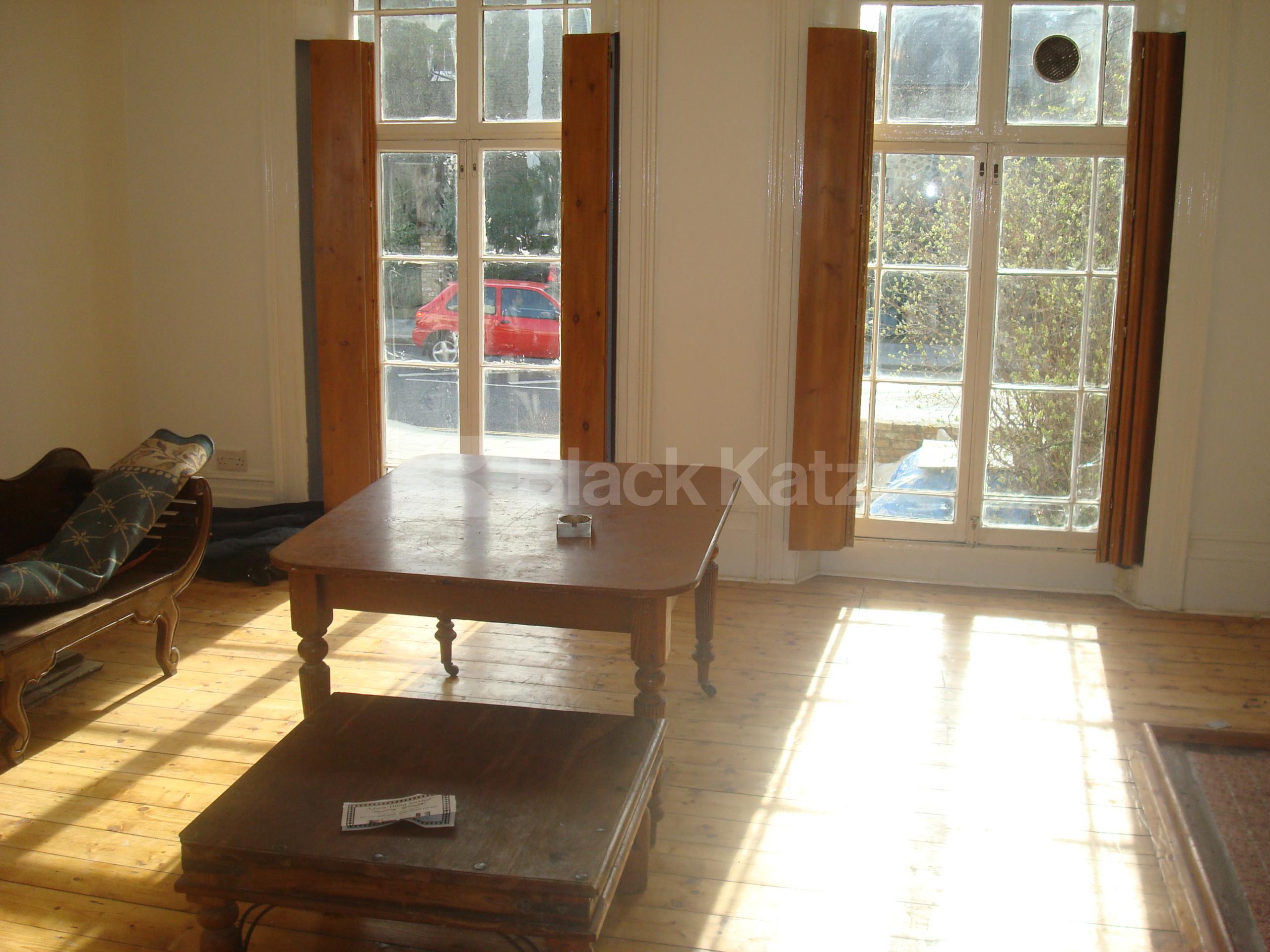 			NEW INSTRUCTION AND TRUELY LOVELY..., 2 Bedroom, 1 bath, 1 reception End Terraced House			 Tollington park, Finsbury park / Stroud green N4