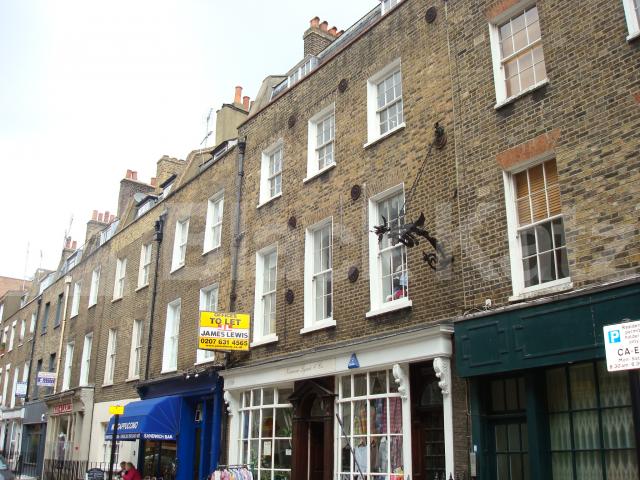 			New Instrction, Studio Apartment, 1 bath, 1 reception Flat			 Cleveland Street, WARREN STREET W1