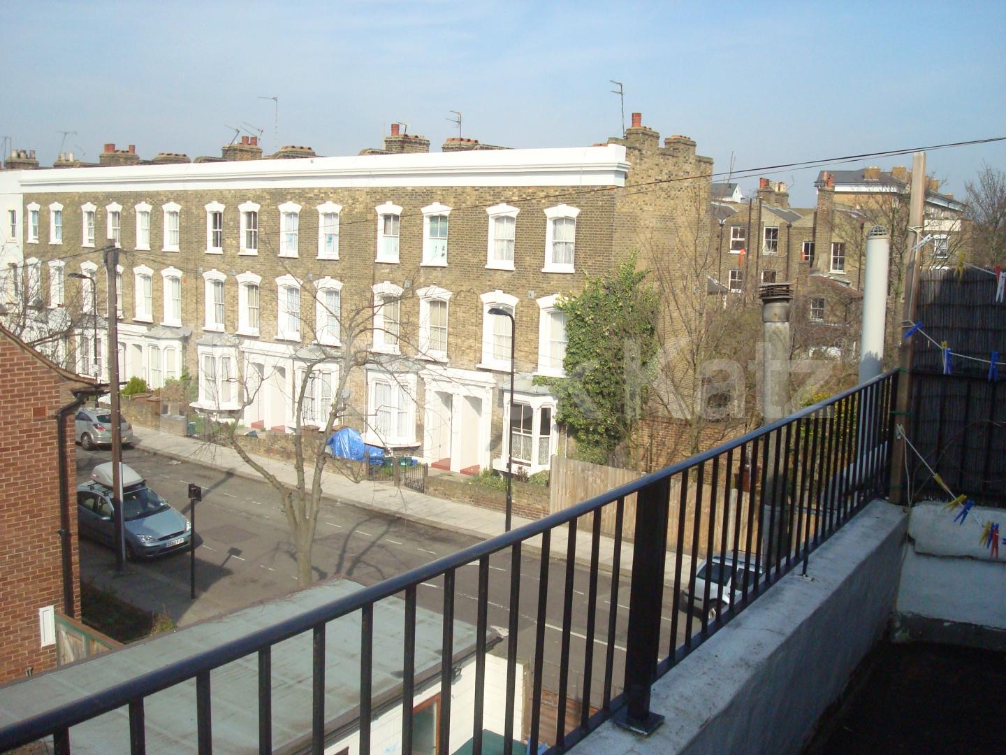 			1 Bedroom, 1 bath, 1 reception Flat			 Neville Road, STOKE NEWINGTON
