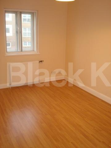 			NEW INSTRUCTION, 5 Bedroom, 1 bath, 1 reception Flat			 New north road, Angel / Islington