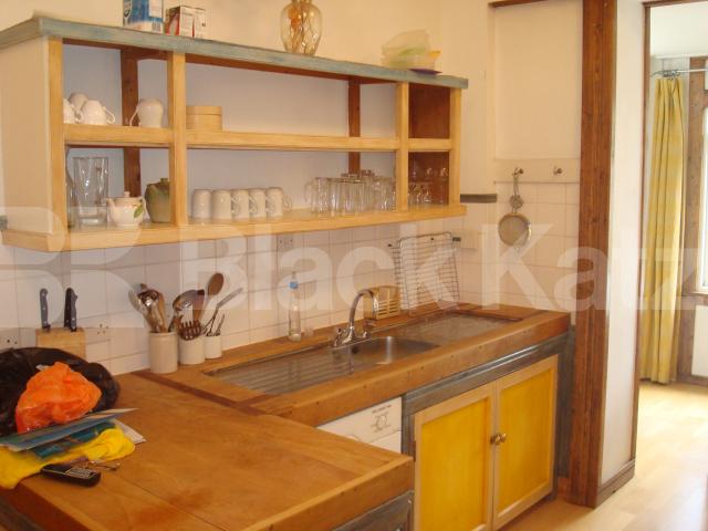 			HUGE!!!! 2 Bedroom Flat, 2 Bedroom, 1 bath, 1 reception Flat			 MORAY ROAD, Finsbury park / Stroud green