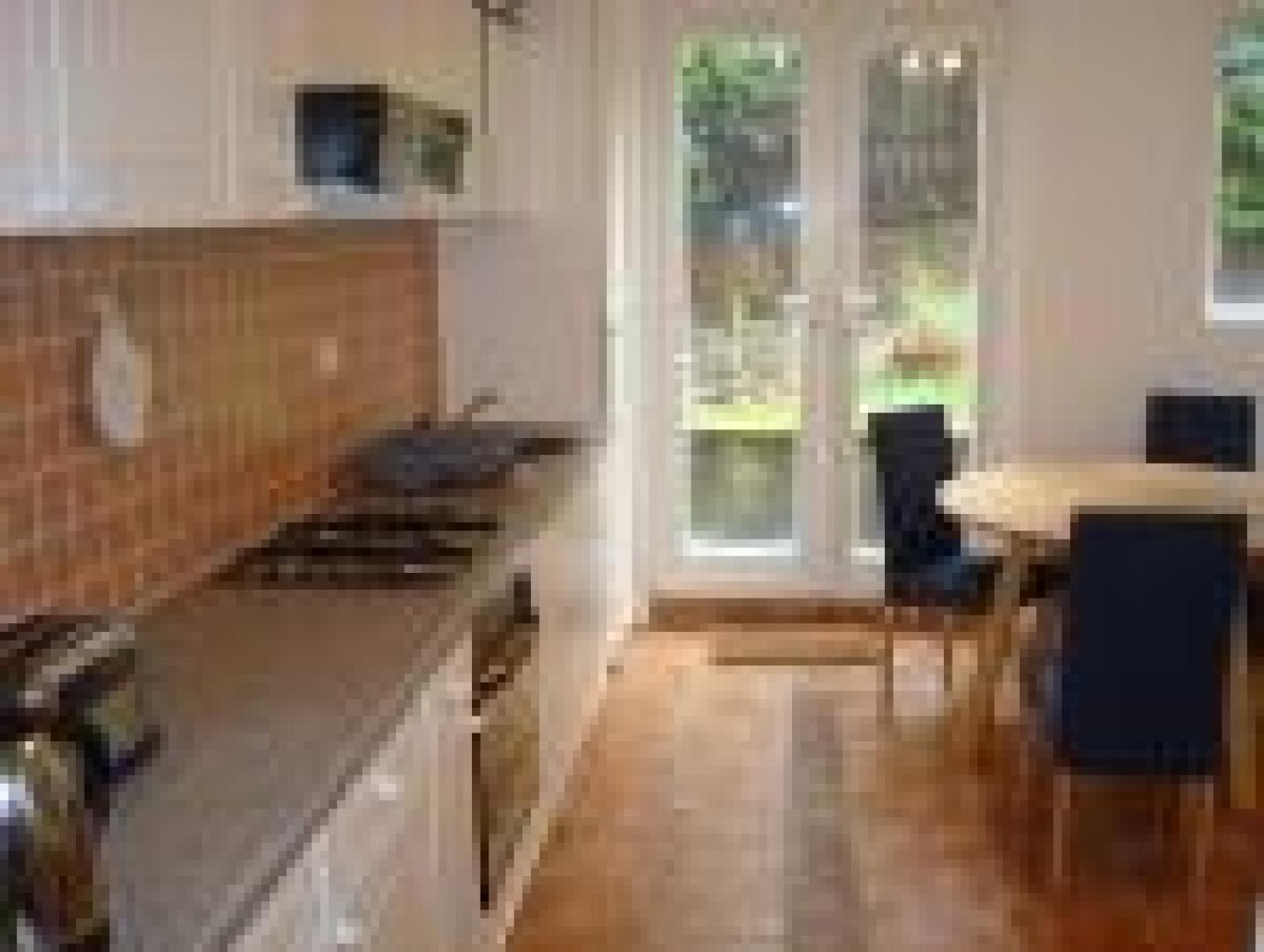 			1 month deposit instead of 6 weeks saving £616.67!, 1 Bedroom, 1 bath, 1 reception Flat			 Constantine Road, HAMPSTEAD HEATH