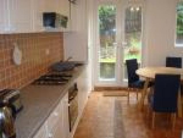 			1 month deposit instead of 6 weeks saving £616.67!, 1 Bedroom, 1 bath, 1 reception Flat			 Constantine Road, HAMPSTEAD HEATH
