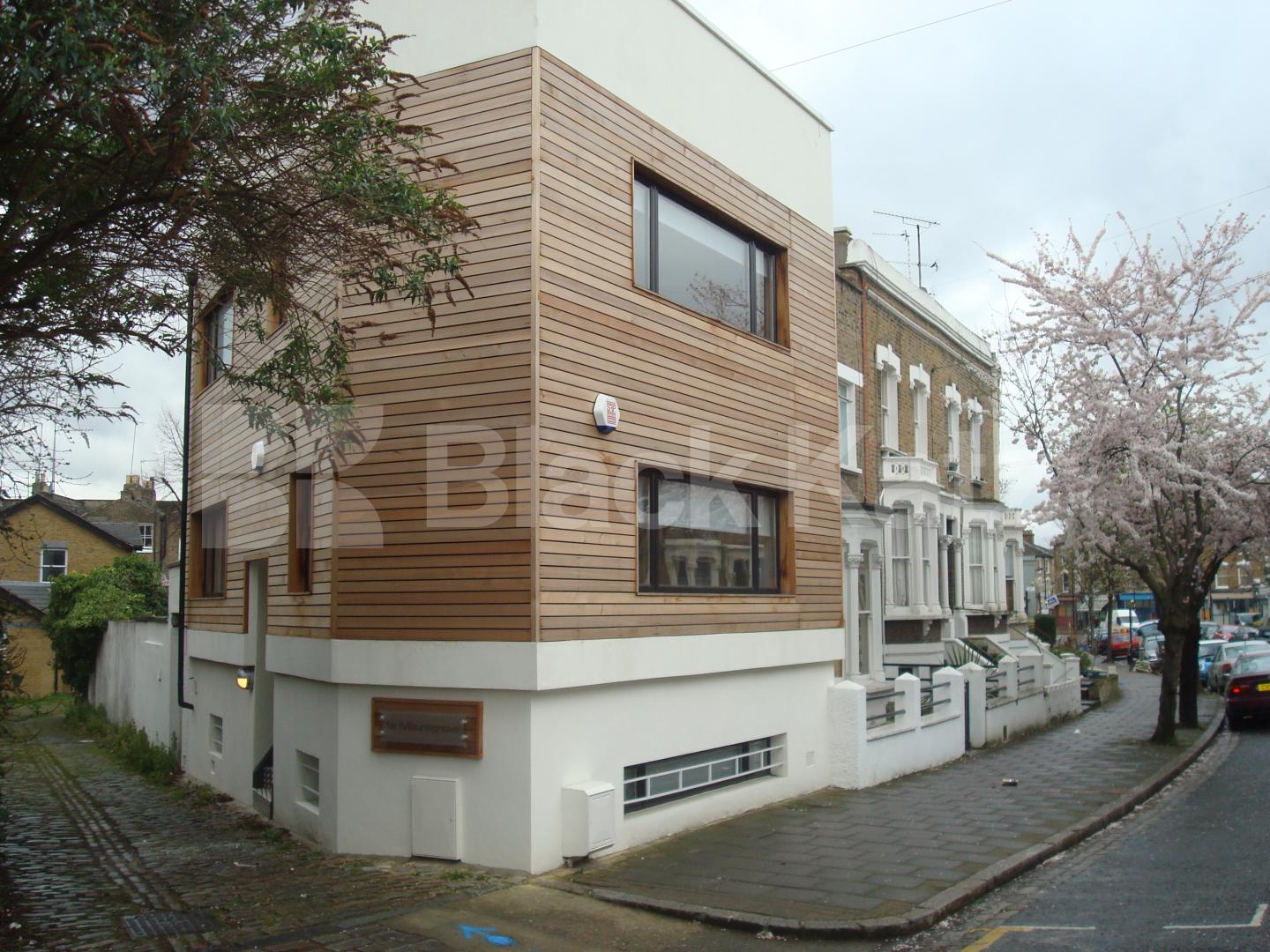 			Gorgeous Stunning and Beautiful........, 3 Bedroom, 1 bath, 1 reception Terraced House			 Mountgrove road, Finsbury park / Clissold park