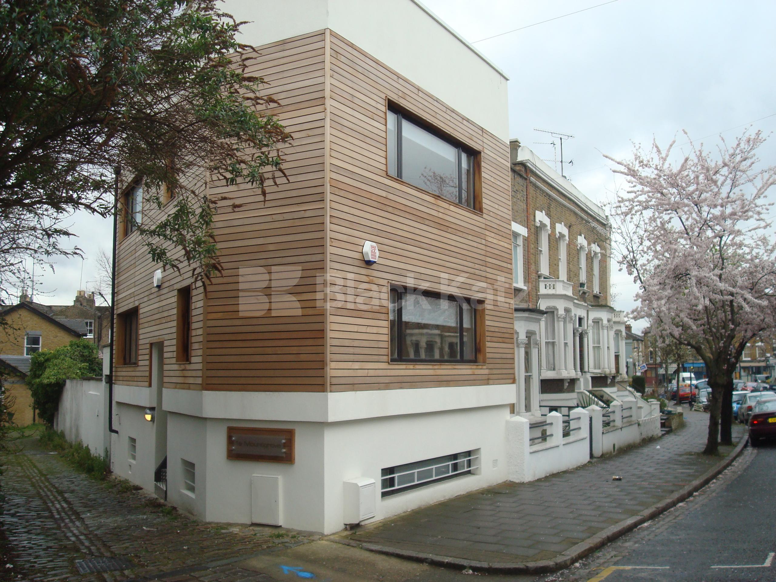 			Gorgeous Stunning and Beautiful........, 3 Bedroom, 1 bath, 1 reception Terraced House			 Mountgrove road, Finsbury park / Clissold park N5