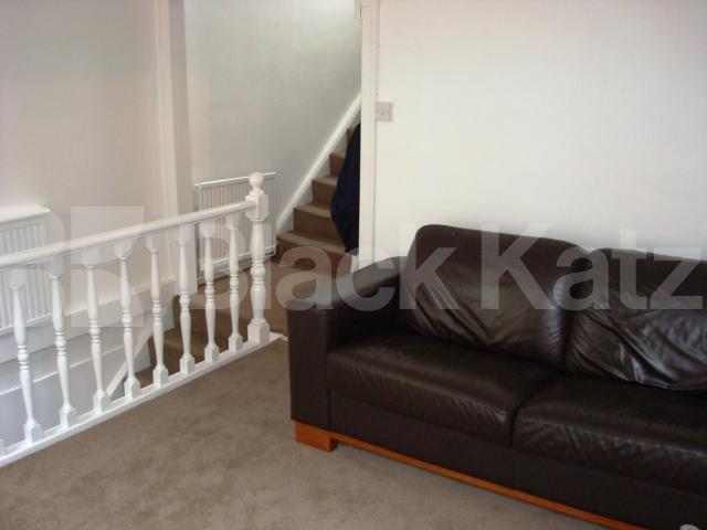			location location location, 1 Bedroom, 1 bath, 1 reception Flat			 Eversholt Street, Camden
