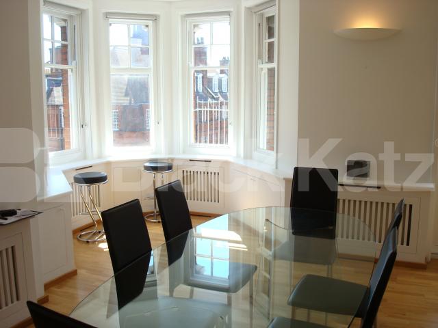 			Luxury Penthouse, 3 Bedroom, 1 bath, 1 reception Apartment			 Duke Street, BOND STREET