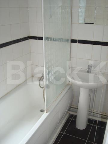 			Studio Apartment, 1 bath, 1 reception Flat			 Farringdon Road, FARRINGDON EC1R