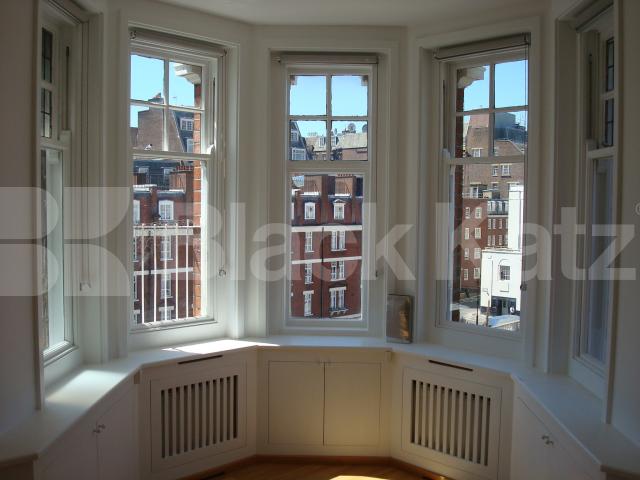 			Luxury Penthouse, 3 Bedroom, 1 bath, 1 reception Apartment			 Duke Street, BOND STREET