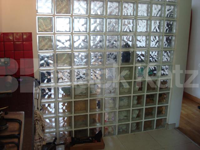 			2 Bedroom, 1 bath, 1 reception Flat			 Royal College Street, Camden