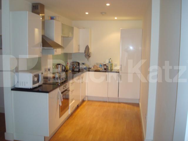 			NEW INSTRUCTION / VIEWINGS A MUST!!!!!, 1 Bedroom, 1 bath, 1 reception Flat			 Seward street, Clarkenwell / Angel