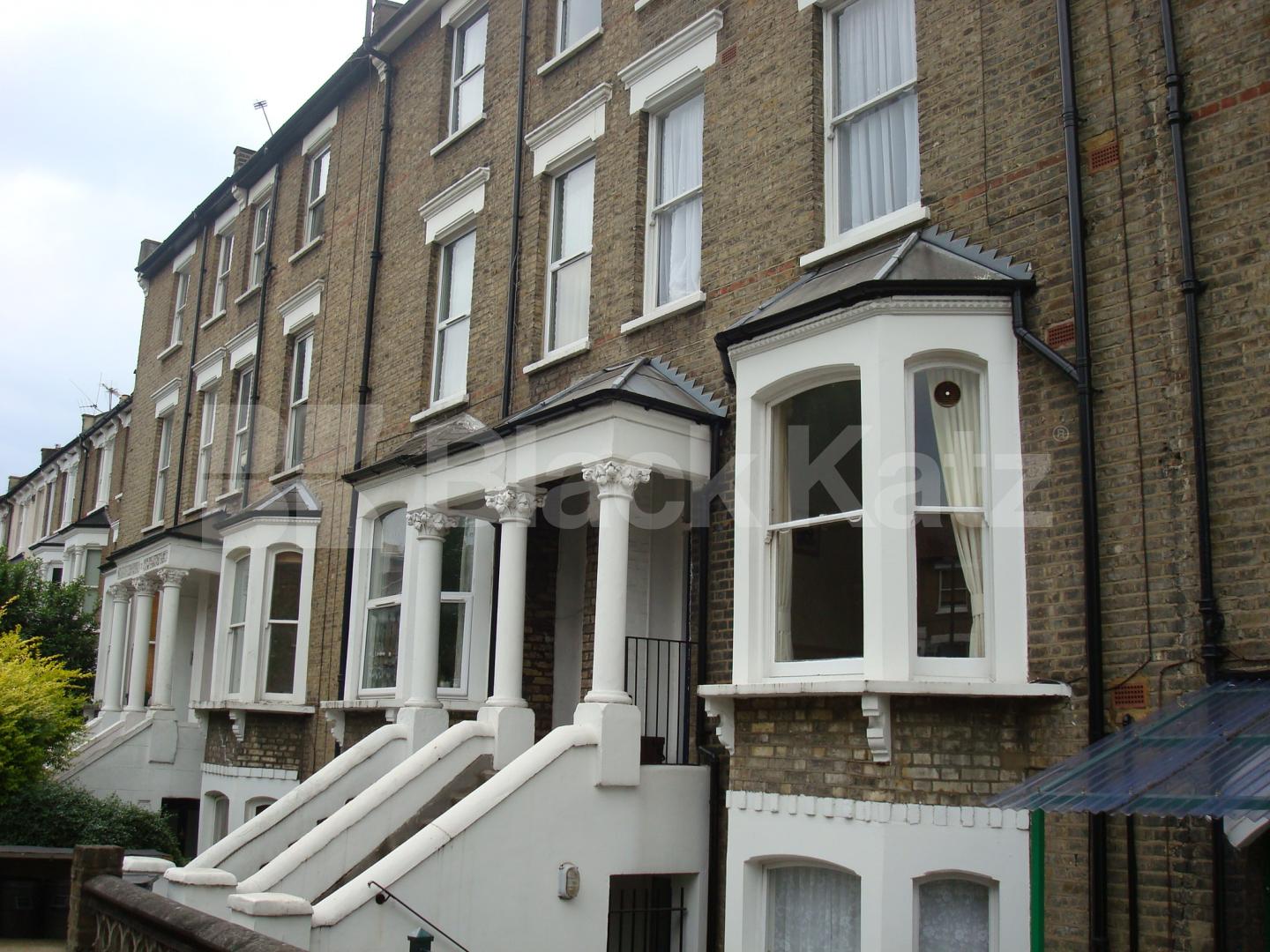 			Studio Apartment, 1 bath, 1 reception Studio			 Huddlestone Road, TUFNELL PARK