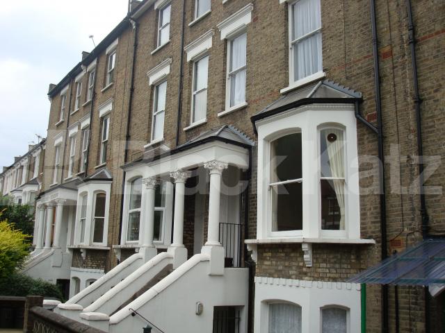 			Studio Apartment, 1 bath, 1 reception Studio			 Huddlestone Road, TUFNELL PARK