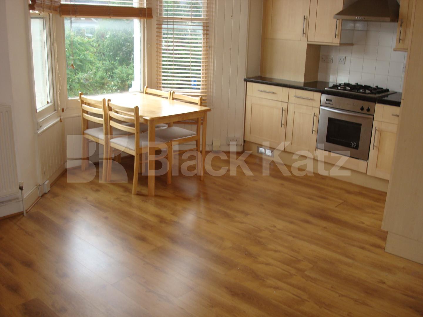 			1 Bedroom, 1 bath, 1 reception Flat			 Constantine Road, HAMPSTEAD HEATH