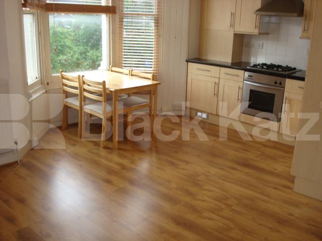 			1 Bedroom, 1 bath, 1 reception Flat			 Constantine Road, HAMPSTEAD HEATH