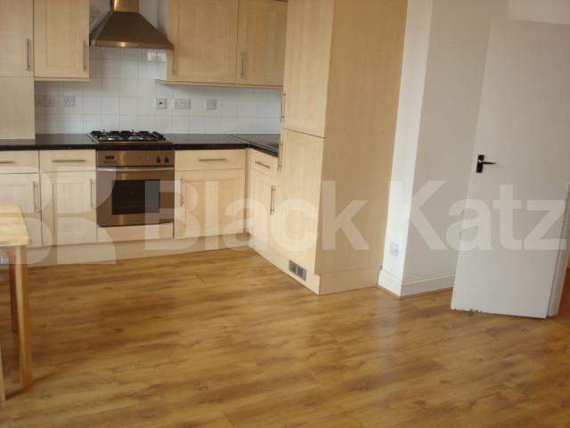 			1 Bedroom, 1 bath, 1 reception Flat			 Constantine Road, HAMPSTEAD HEATH