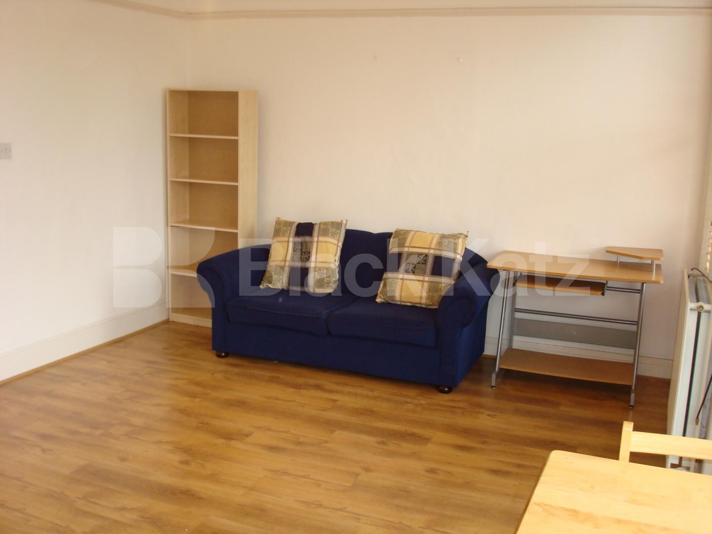 			1 Bedroom, 1 bath, 1 reception Flat			 Constantine Road, HAMPSTEAD HEATH
