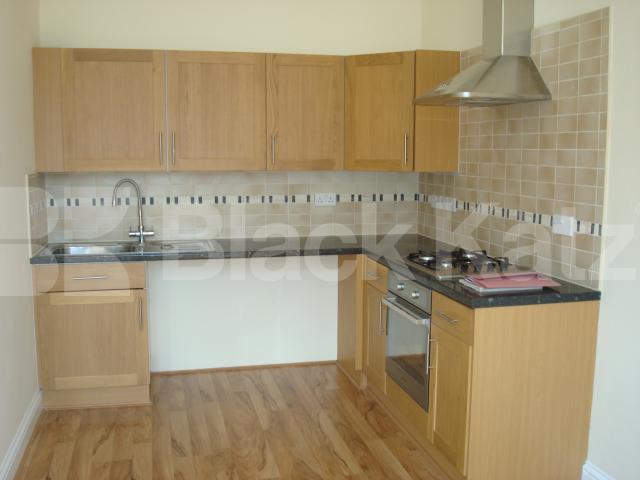 			1 Bedroom, 1 bath, 1 reception Ground Floor Maisonette			 Drayton Park, Drayton Park