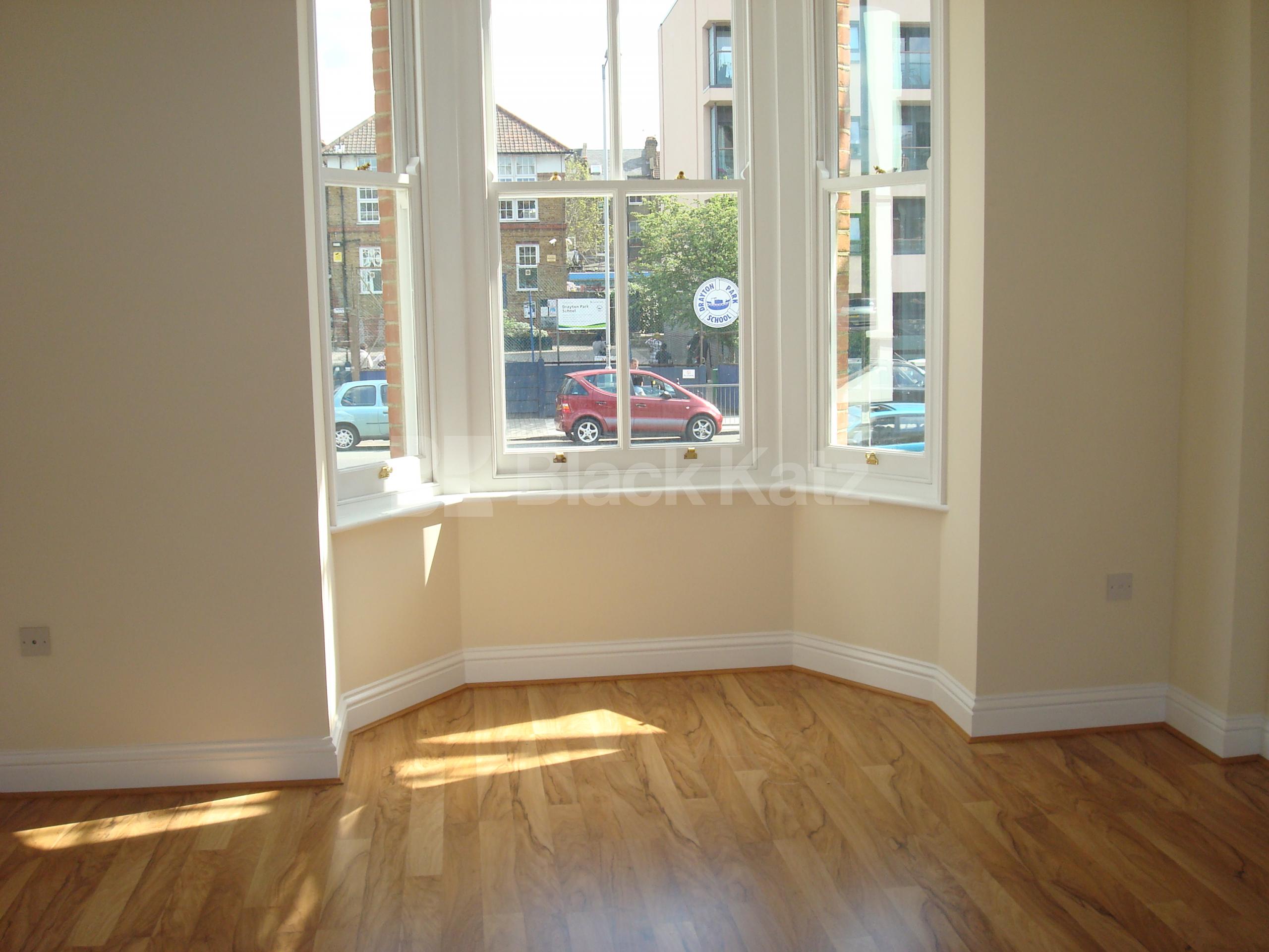 			1 Bedroom, 1 bath, 1 reception Ground Floor Maisonette			 Drayton Park, Drayton Park n5