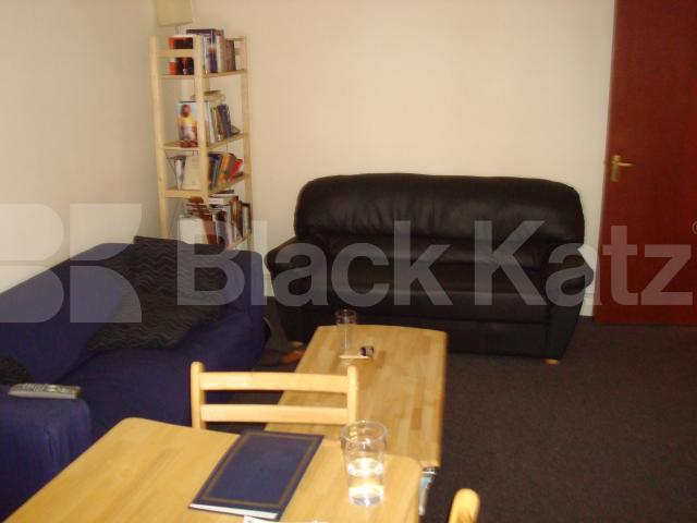 			2 Bedroom, 1 bath, 1 reception Flat			 Hargrave Road, HOLLOWAY