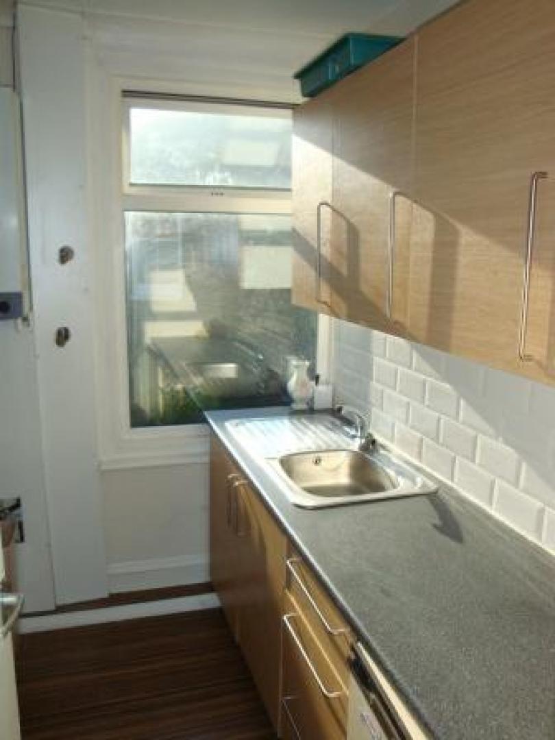 			2 Bedroom, 1 bath, 1 reception Flat			 Mortimer Road, KENSAL GREEN