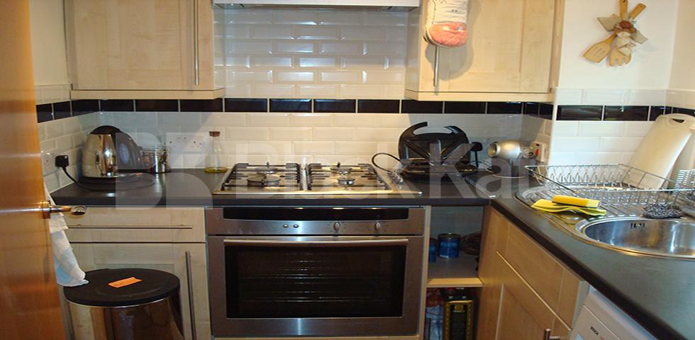 			Studio Apartment, 1 bath, 1 reception Studio			 Kentish Town Road, Camden