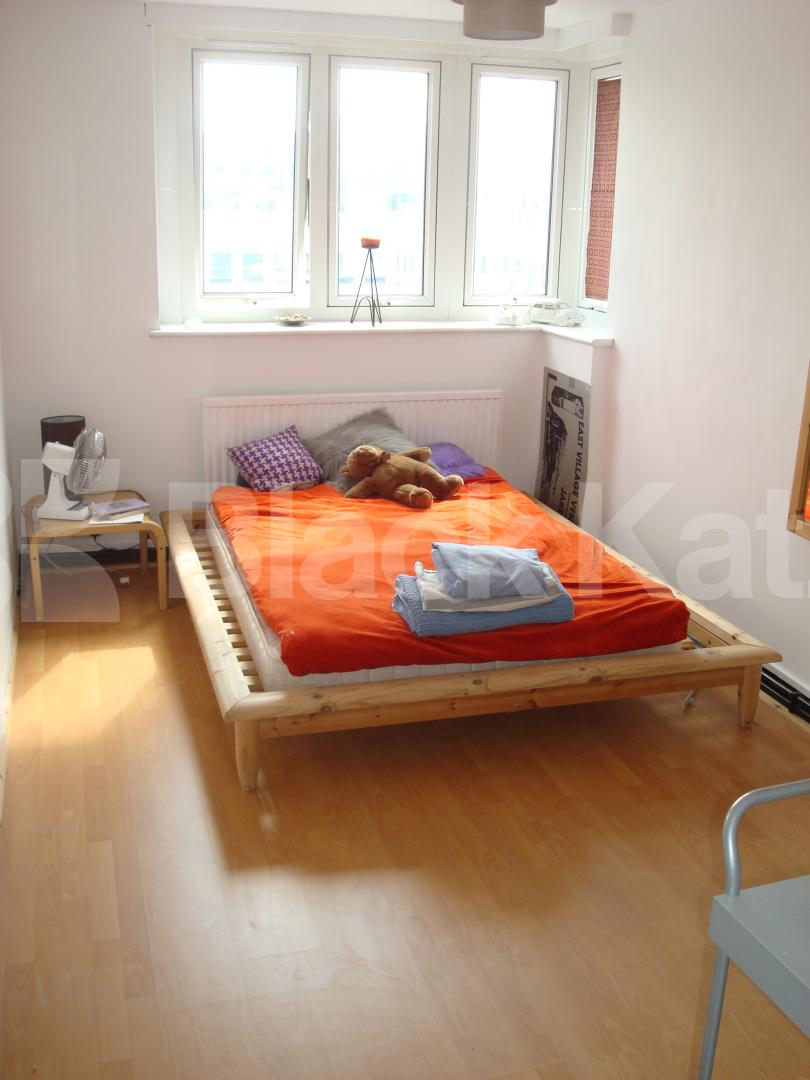 			1 Bedroom, 1 bath, 1 reception Flat			 Donegal Street, Angel/Islington