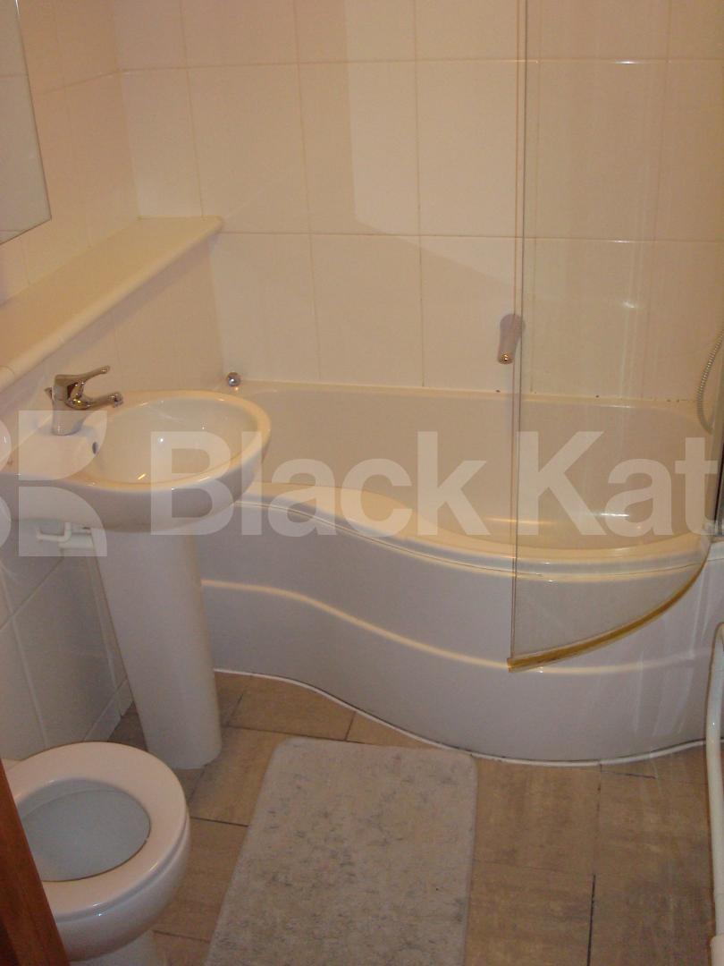 			1 Bedroom, 1 bath, 1 reception Flat			 Southgate Road, ISLINGTON