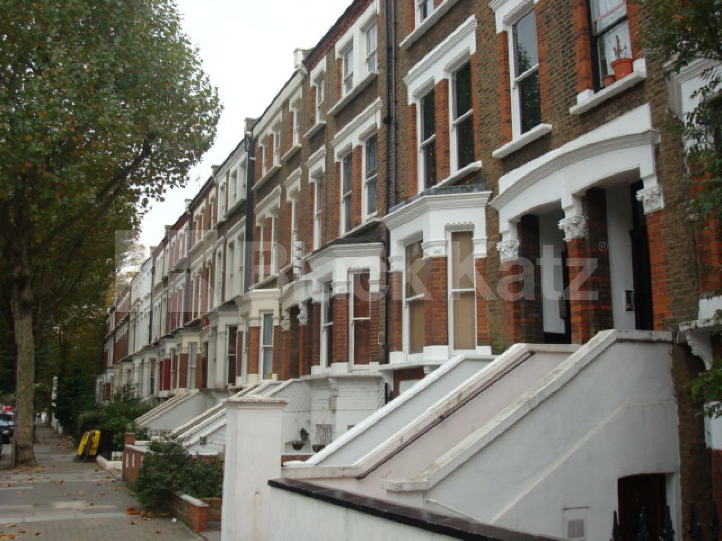 			2 Bedroom, 1 bath, 1 reception Flat			 Shirland Road, MAIDA VALE