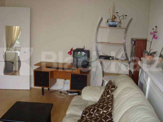			2 Bedroom, 1 bath, 1 reception Flat			 Shirland Road, MAIDA VALE