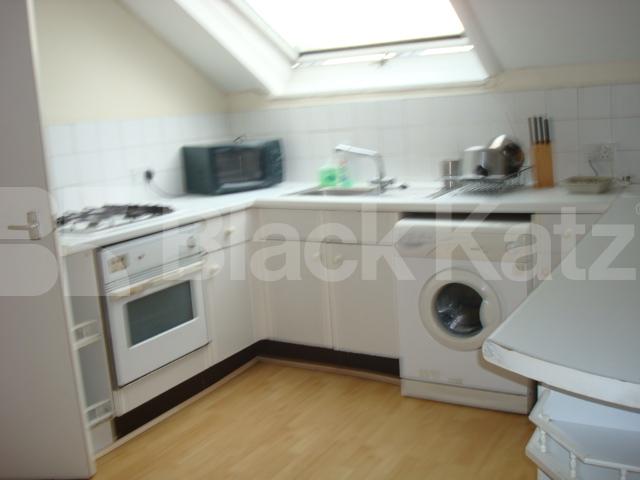 			2 Bedroom, 1 bath, 1 reception Flat			 Shirland Road, MAIDA VALE