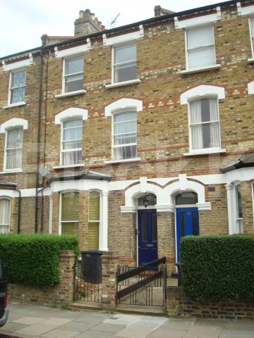 			NEW INSTRUCTION / MUST SEE!!!!!!!!, 4 Bedroom, 1 bath, 1 reception Terraced House			 Woodstock road, Finsbury park / Stroud green