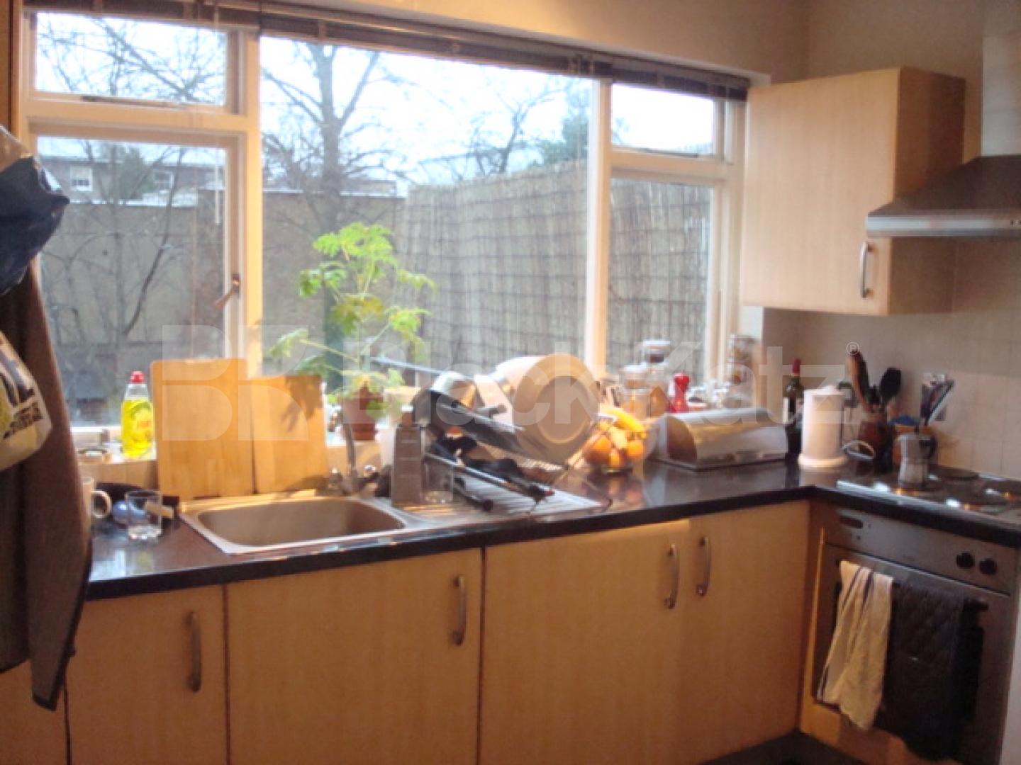 			New Instruction!!!, 2 Bedroom, 1 bath, 1 reception Flat			 Cliff Road, CAMDEN