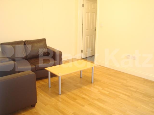			New Instruction, 2 Bedroom, 1 bath, 1 reception Flat			 Vyner Street, BETHNAL GREEN