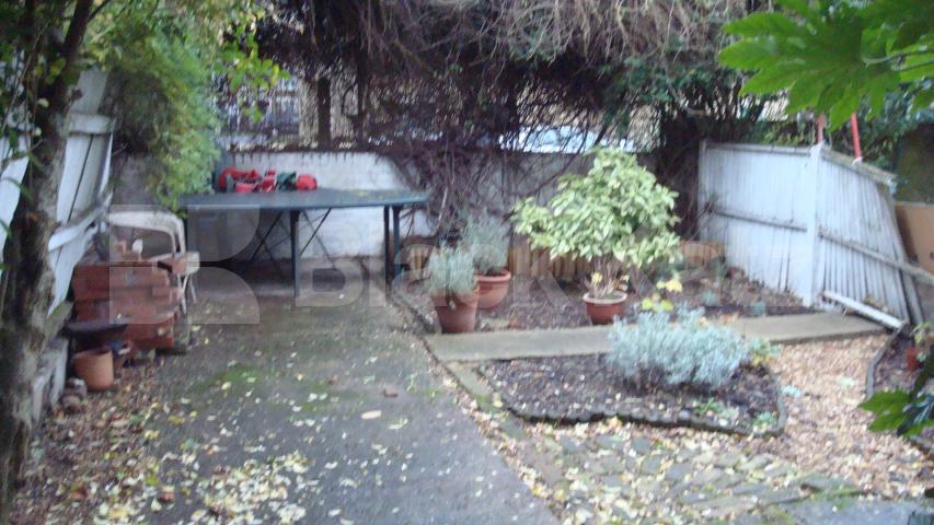 			New instruction, 1 Bedroom, 1 bath, 1 reception Flat			 Perth road, Finsbury park / Stroud green