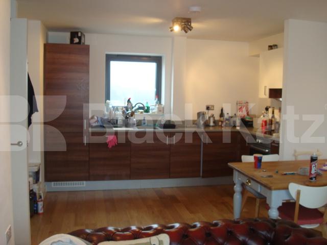 			A MUST SEE!!, 2 Bedroom, 1 bath, 1 reception Penthouse			 Graham Road, Dalston